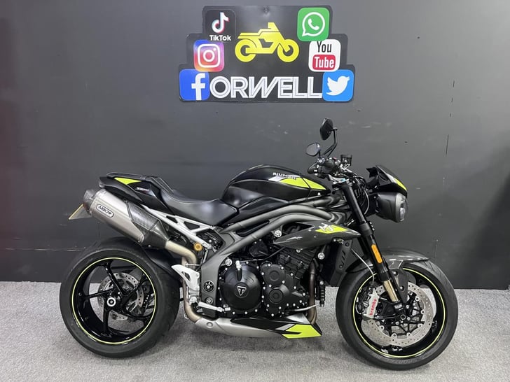 Triumph SPEED TRIPLE RS 1050 
