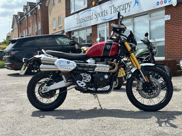 Triumph SCRAMBLER 1200 XE MODERN CLASSICS