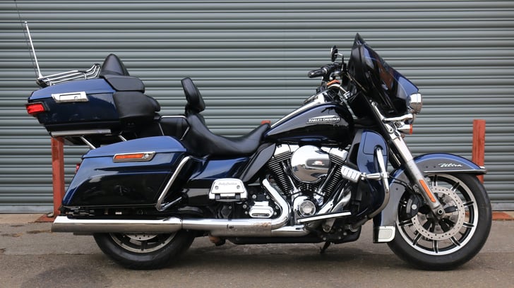 Harley-Davidson TOURING FLHTCU ELECTRA GLIDE ULTRA CLASSIC