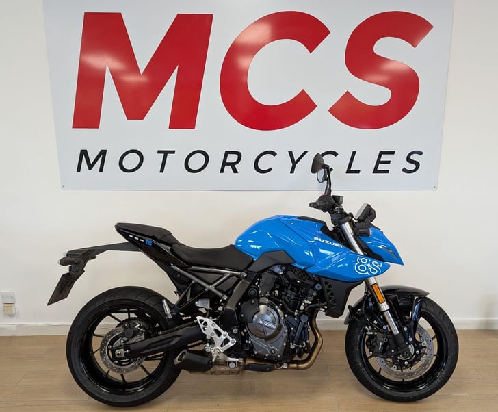 Suzuki GSX-8S 800