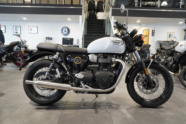 Triumph BONNEVILLE T100