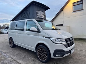 Used Volkswagen TRANSPORTER TRANSPORTER for sale in Preston | Image 2