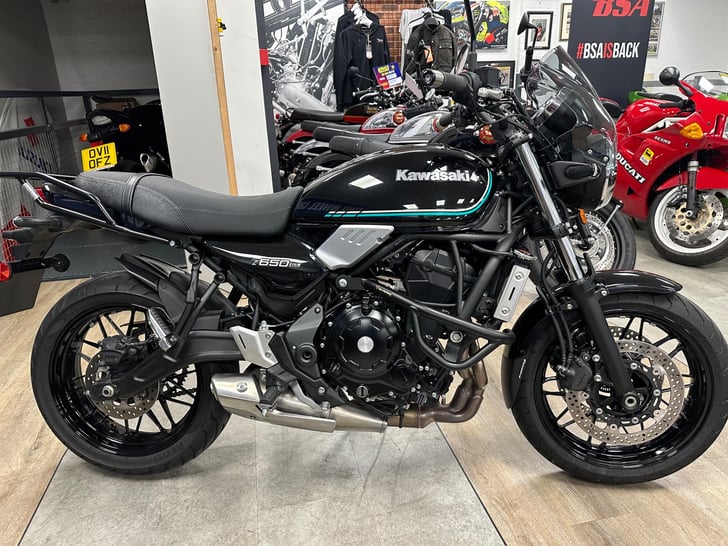 Kawasaki Z650RS ABS (BLACK)