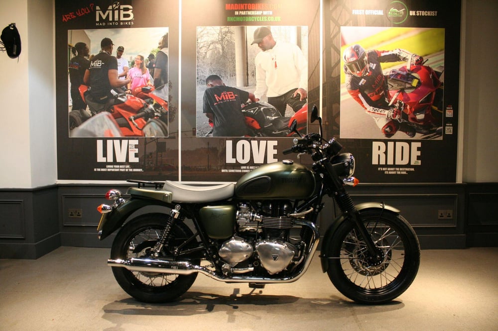 Used Triumph BONNEVILLE T100 BONNEVILLE T100 865 STEVE MCQUEEN for sale in Watford