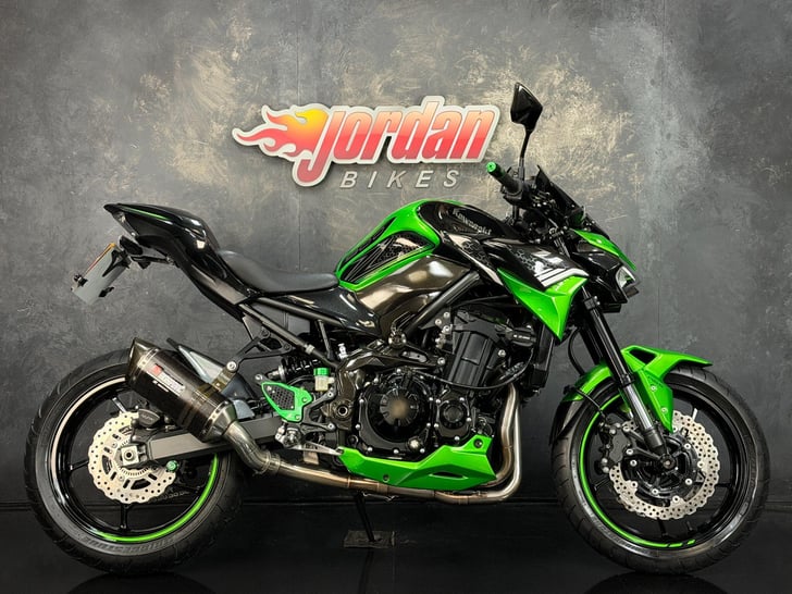 KAWASAKI Z900 900 SUPERNAKED