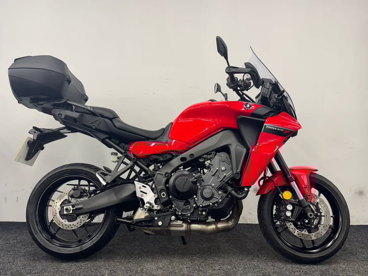 Yamaha TRACER 9
