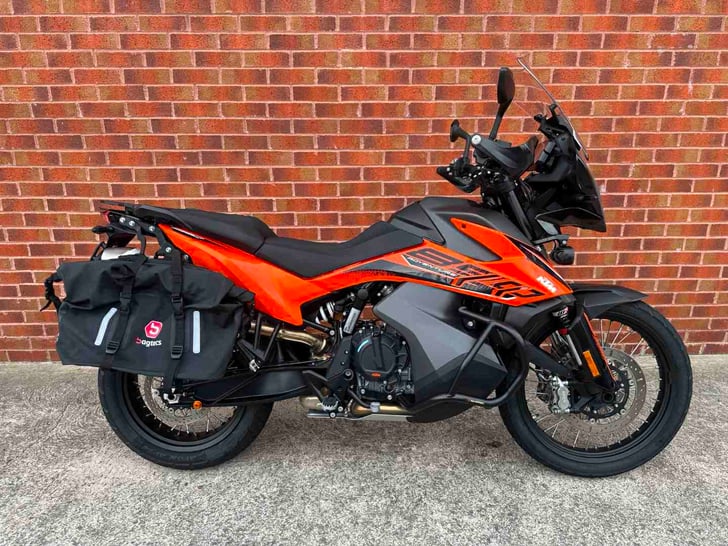KTM 890 ADVENTURE 22 