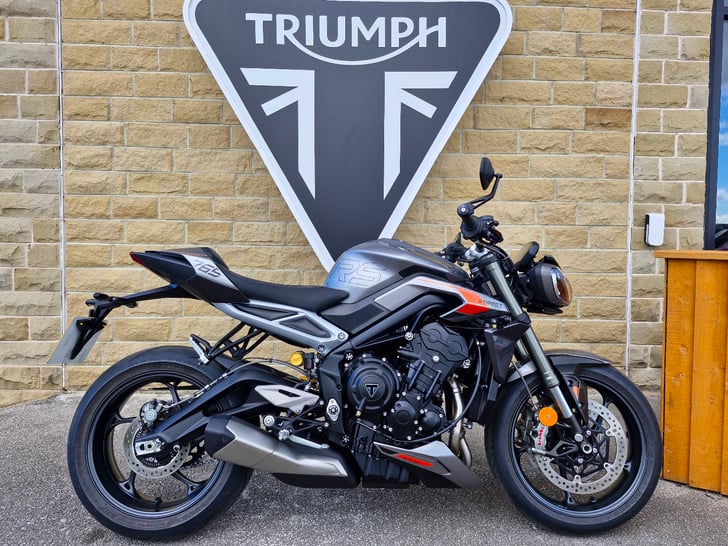 Triumph STREET TRIPLE 765 RS