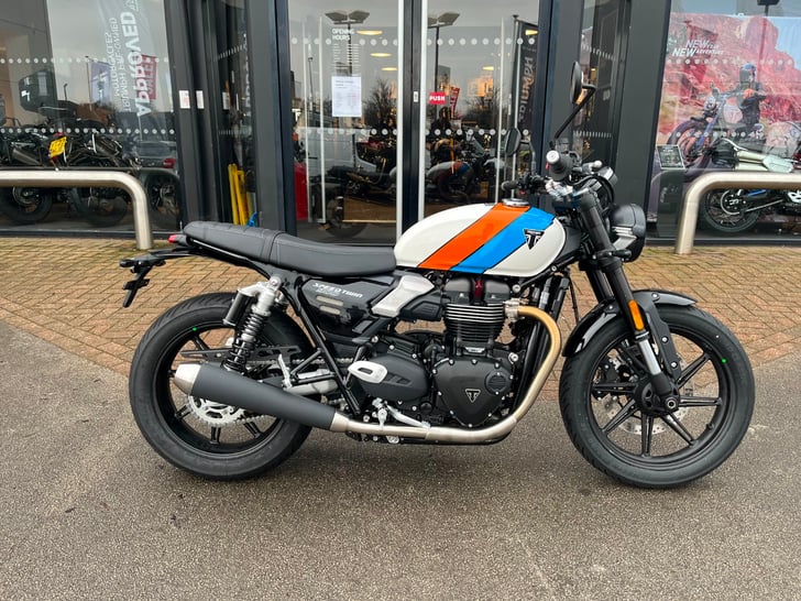 Triumph SPEED TWIN 900