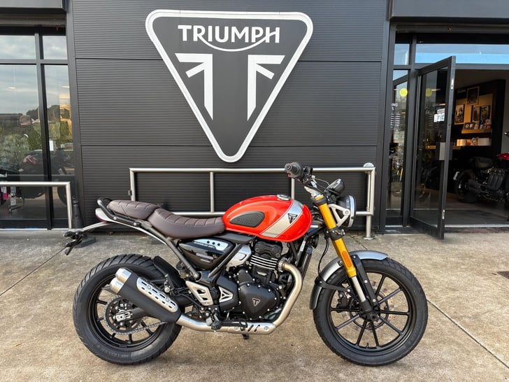 Triumph SCRAMBLER 400 X 400 MODERN CLASSICS
