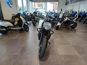 Triumph STREET TWIN
