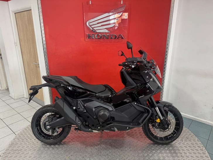 Honda X-ADV BLACK EDITION 