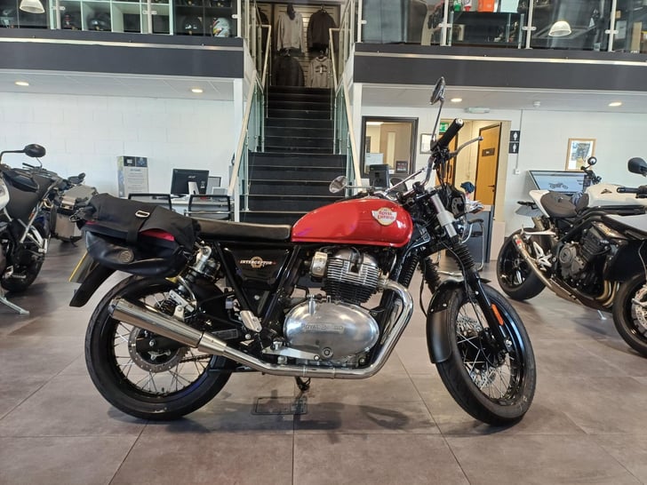Royal Enfield INTERCEPTOR 650