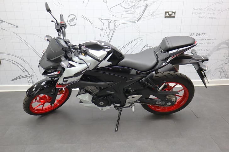 SUZUKI GSXS 125 RLXM3 