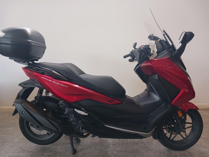 Honda FORZA 350 2023 TOP BOX 