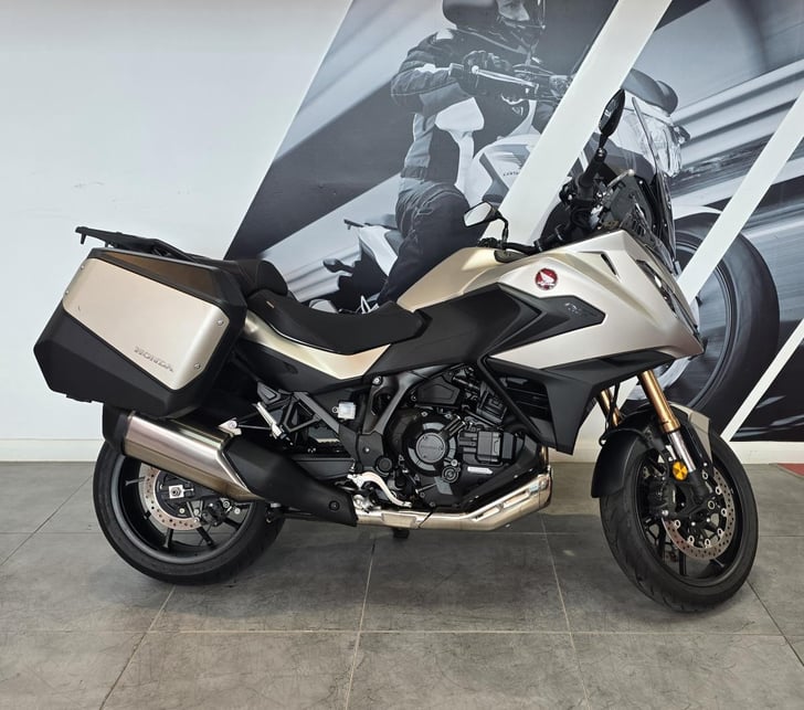 Honda NT1100 DCT