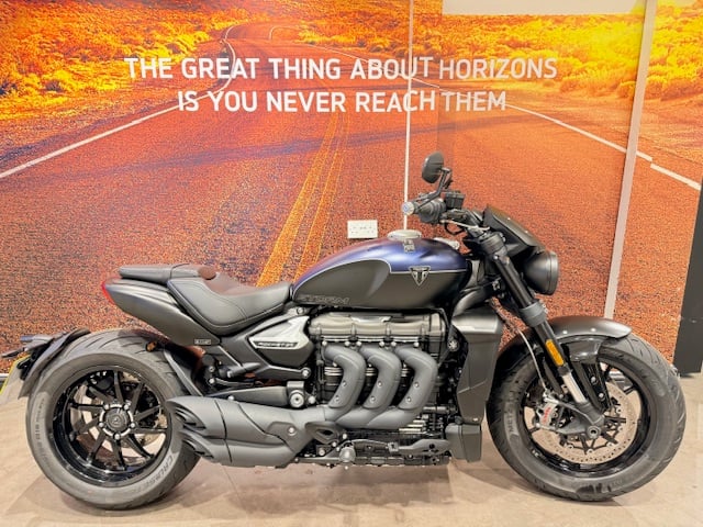 Triumph ROCKET 3 STORM R