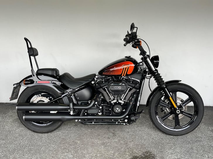 Harley-Davidson SOFTAIL 1870 STREET BOB 114 (BLACK)