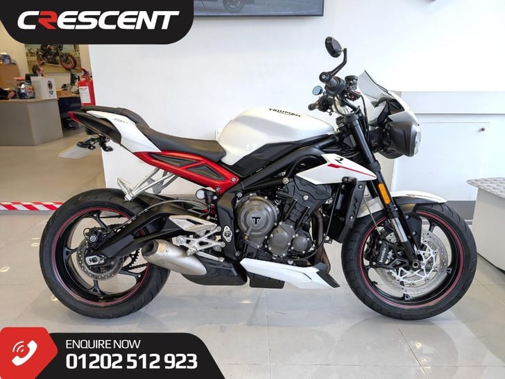 Triumph STREET TRIPLE R