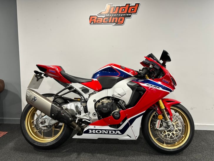 Honda CBR1000RR FIREBLADE