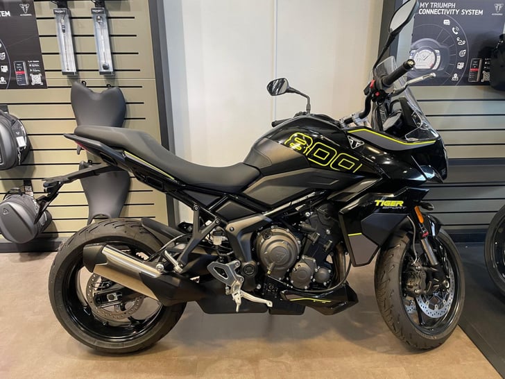 Triumph Tiger Sport 800