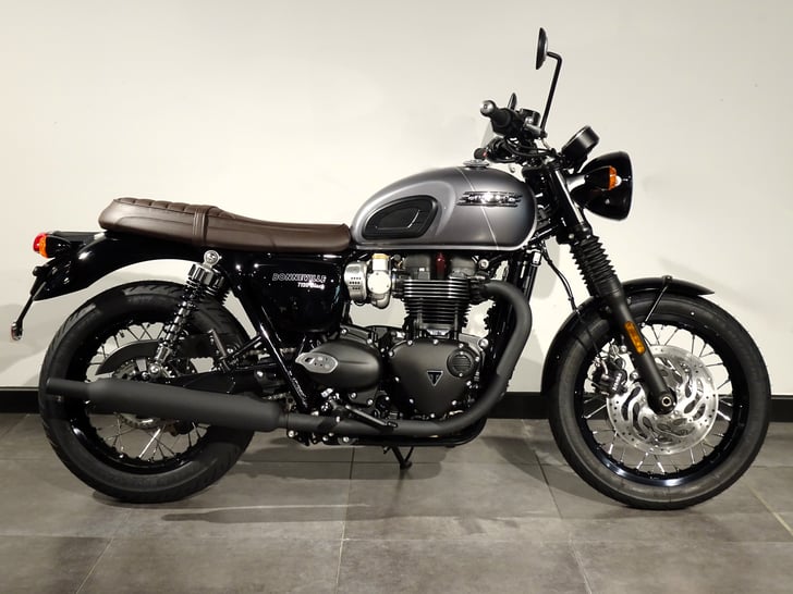 Triumph BONNEVILLE T120 BLACK