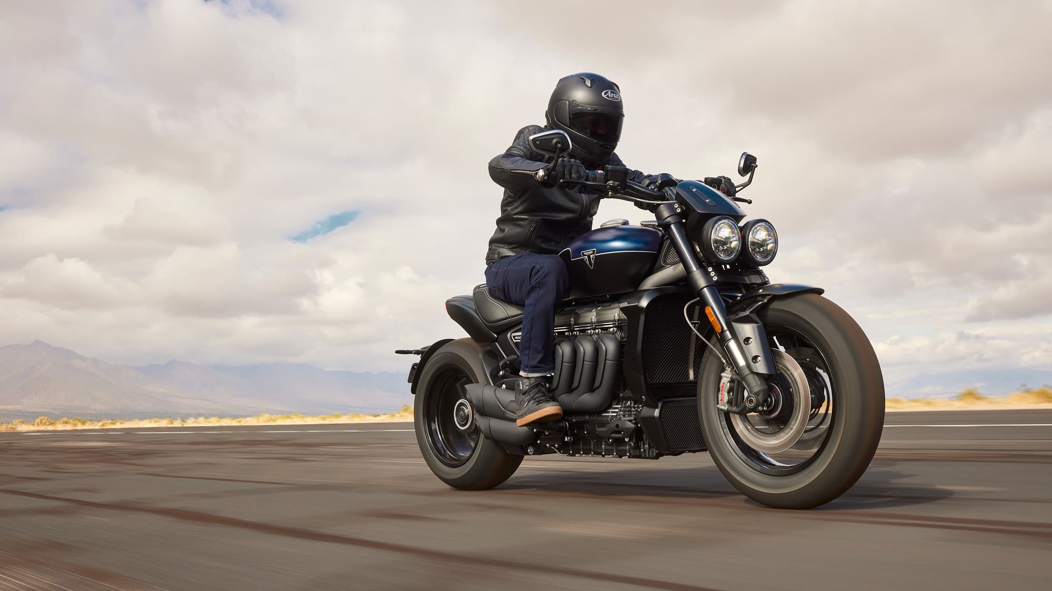 Triumph ROCKET 3 STORM R