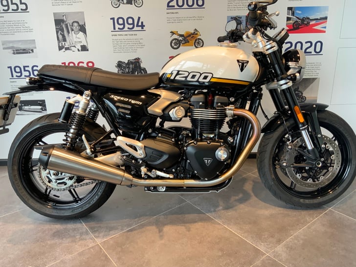 Triumph SPEED TWIN 1200