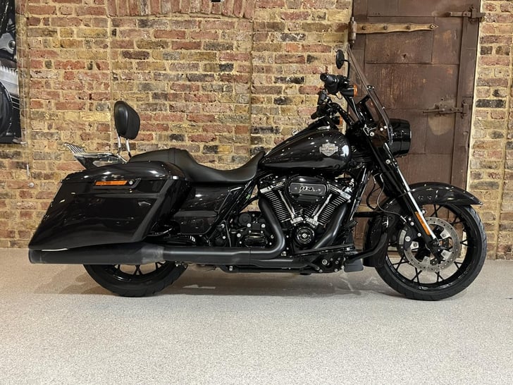 HARLEY-DAVIDSON ROAD KING SPECIAL