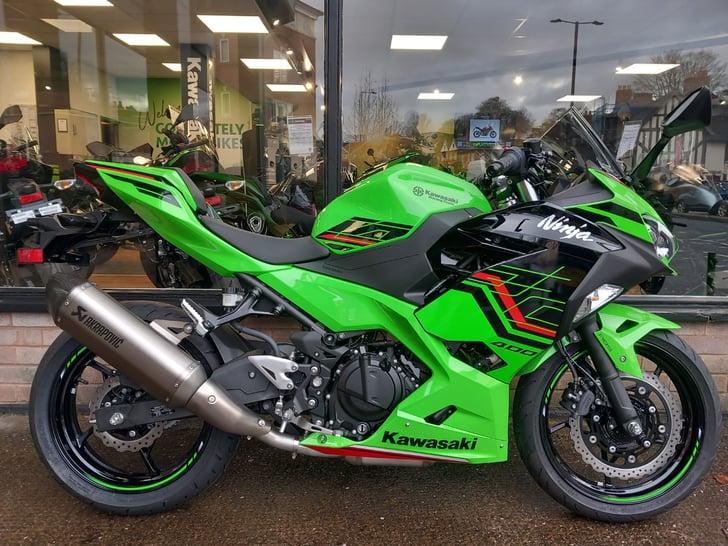 Kawasaki store 400cc bikes