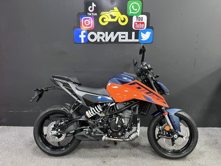 KTM 125 DUKE 2024 