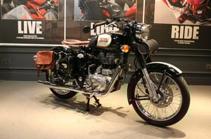 Used Royal Enfield BULLET BULLET 500 CLASSIC for sale in Watford | Image 2