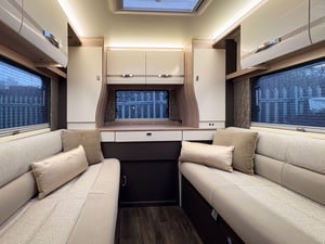 Used Swift ESCAPE 674 ESCAPE 674 for sale in Wythall | Image 2