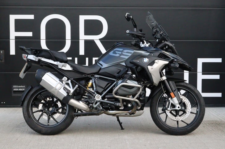 BMW R 1250 GS TRIPLE BLACK