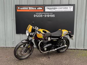 Watch video of Triumph STREET STREET CUP in Abingdon