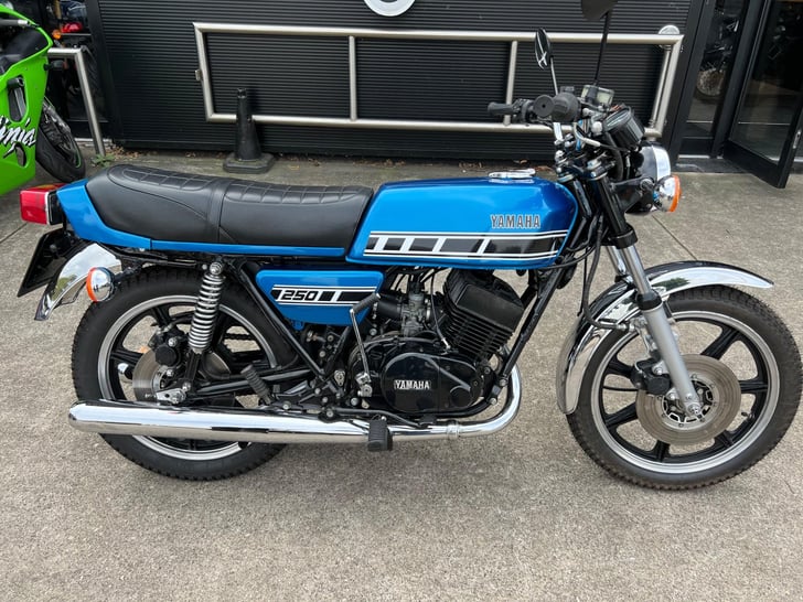 Yamaha RD250