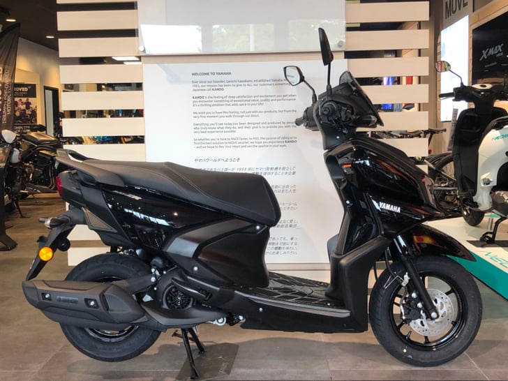 Yamaha RAYZR