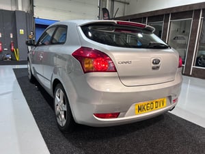 Used Kia PROCEED PROCEED 1.4 1 3DR for sale in Chesterfield | Image 3