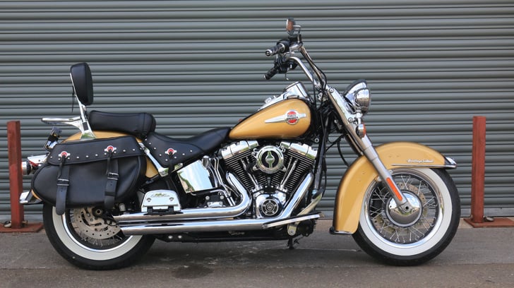 Harley-Davidson SOFTAIL FLSTC HERITAGE SOFTAIL CLASSIC