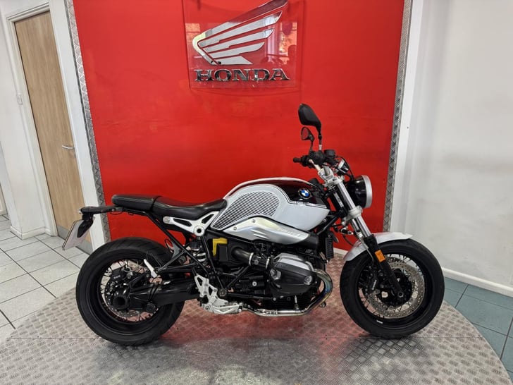 BMW R nineT Pure C