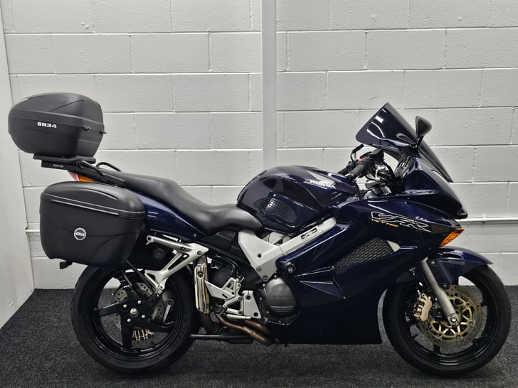 Honda VFR800 VTEC