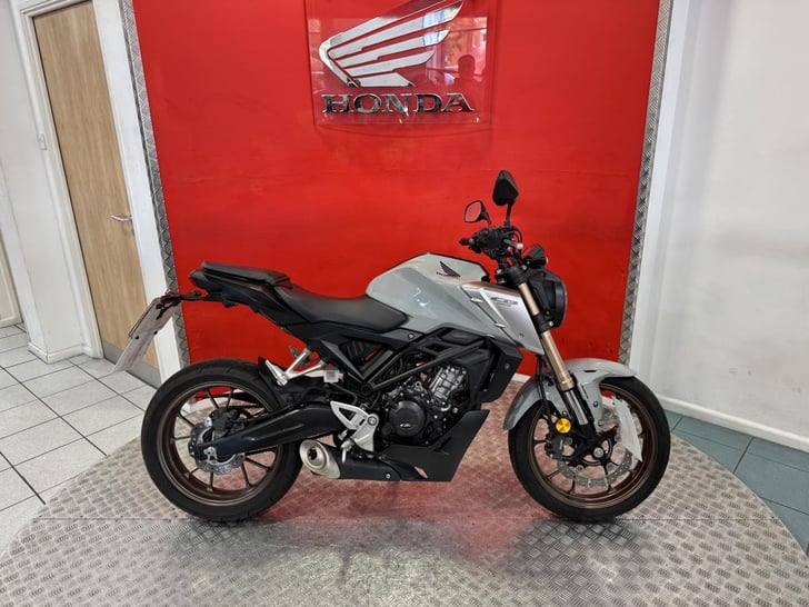 Honda CB125R