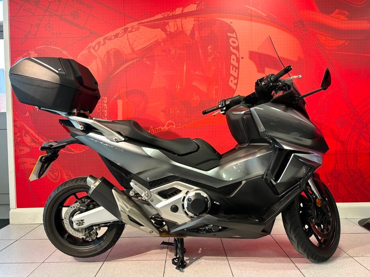 Honda FORZA 750