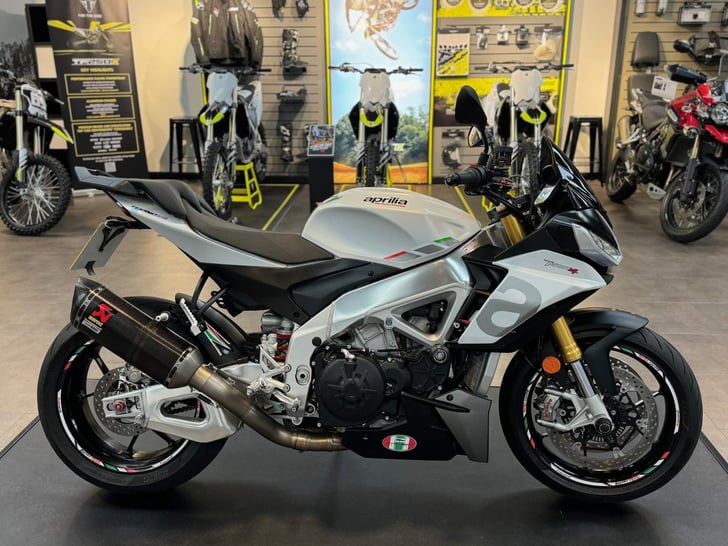 Aprilia TUONO 1100 V4 