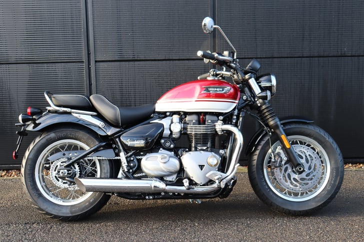 Triumph SPEEDMASTER 1200