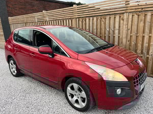 Used Peugeot 3008 3008 1.6 HDI SPORT EURO 4 5DR for sale in Chesterfield | Image 3