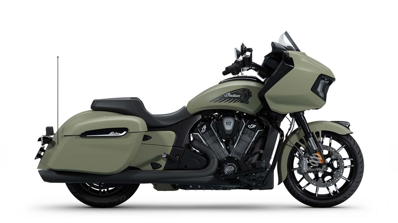 Indian Motorcycle Challenger Dark Horse with 112 Package