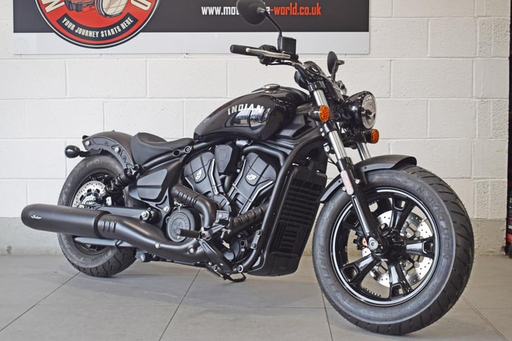 Indian Motorcycle SCOUT SIXTY BOBBER MY25 