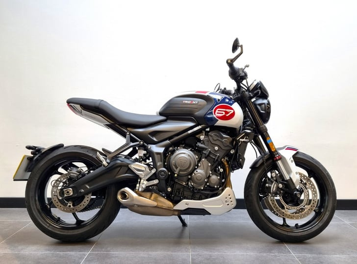 Triumph TRIDENT 660 TRIPLE TRIBUTE EDITION