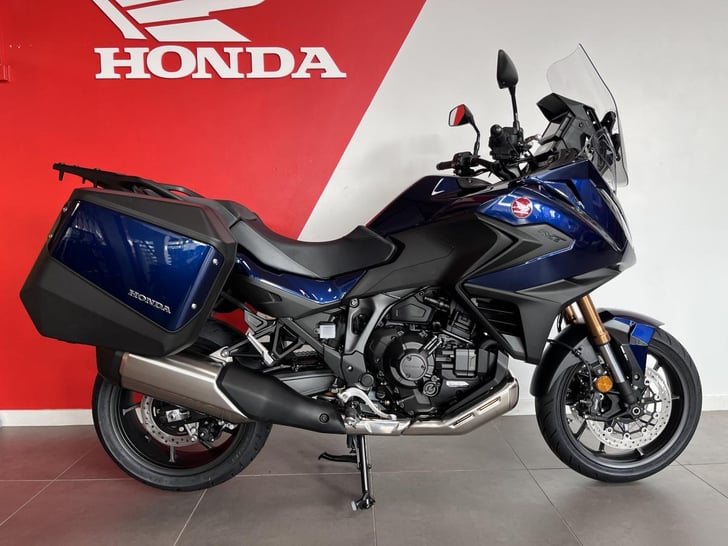 Honda NT1100 DCT Electronic Suspension